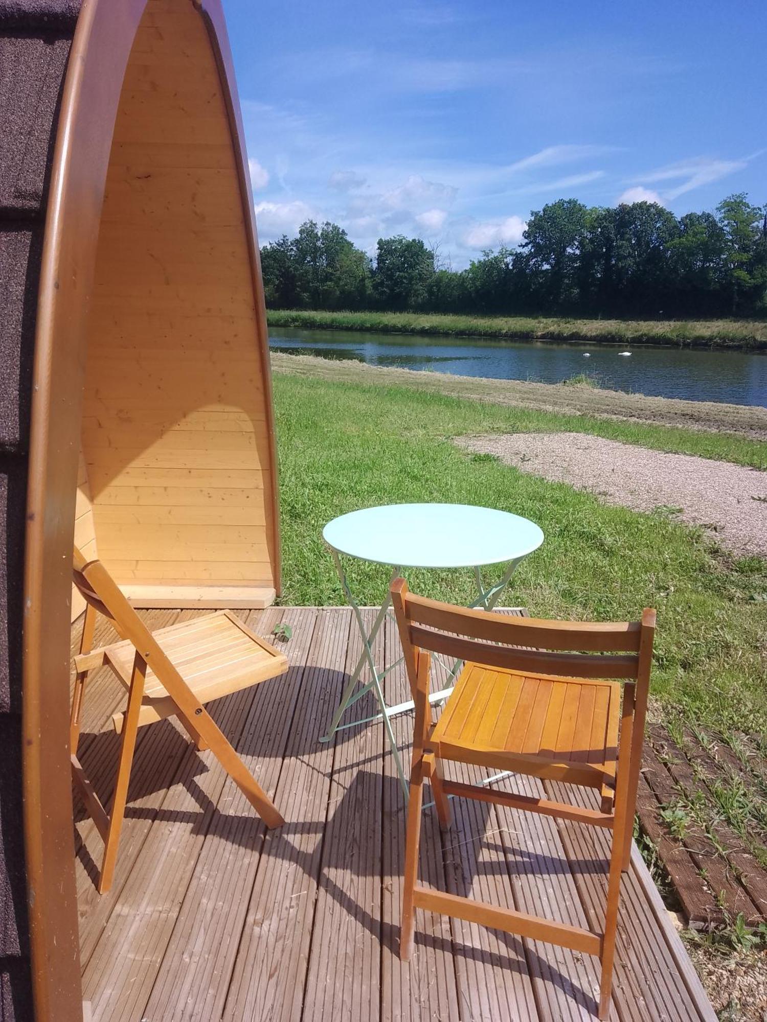 La Halte Du Canal Luthenay-Uxeloup 外观 照片