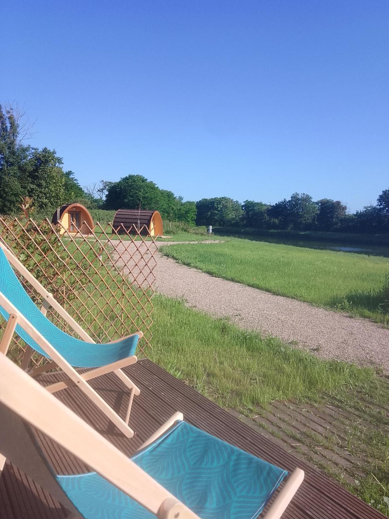 La Halte Du Canal Luthenay-Uxeloup 外观 照片